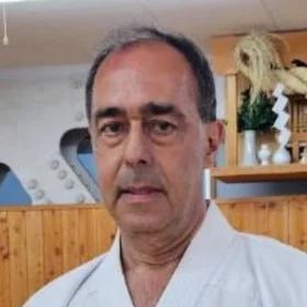 Dr. Carlos Galia